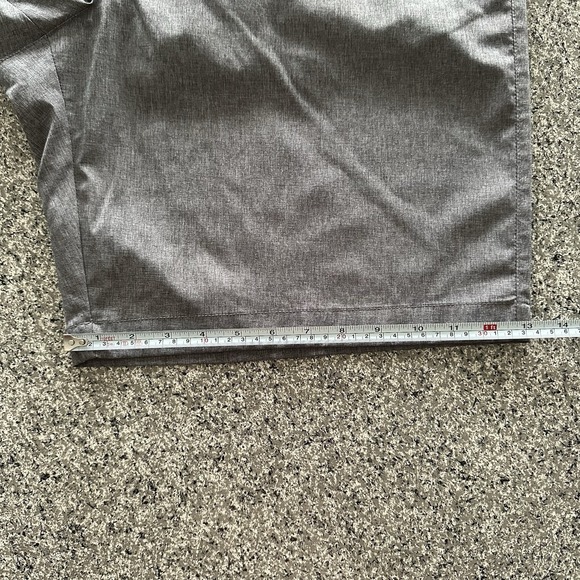 PGA Tour Shorts Mens 42 Performance Golf  Gray 10" Stretch Flat Front - Picture 7 of 7